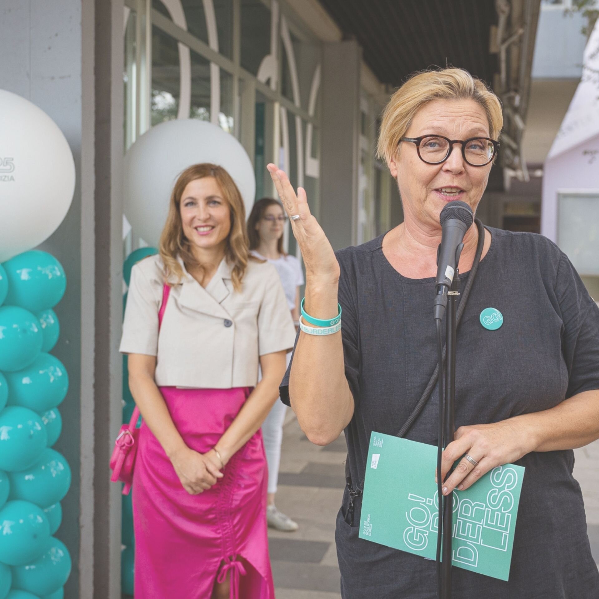 Odprtje komunikacijske pisarne in odkritje kipa Edvarda Rusjana