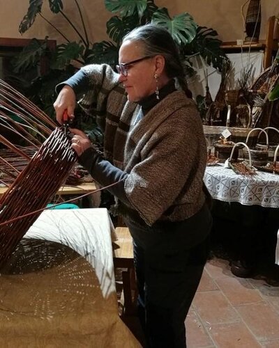 Artists and artisans in the Natisone Valleys: visit to the willow grove