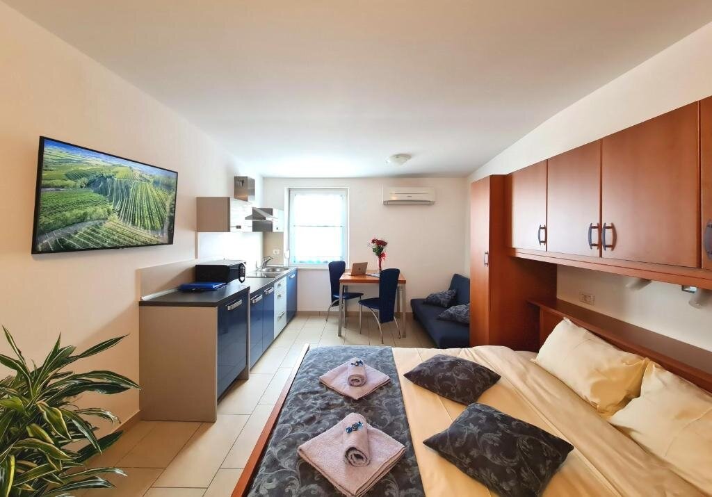 Apartma Pri Kobalu