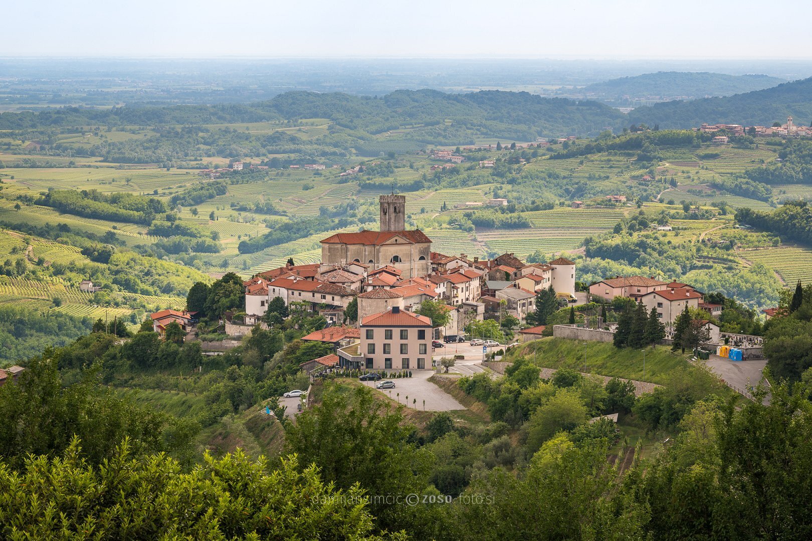 Srednjeveška vasica Šmartno