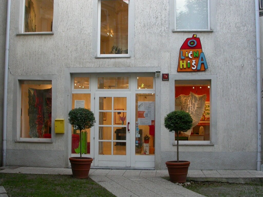 Lična hiša Gallery