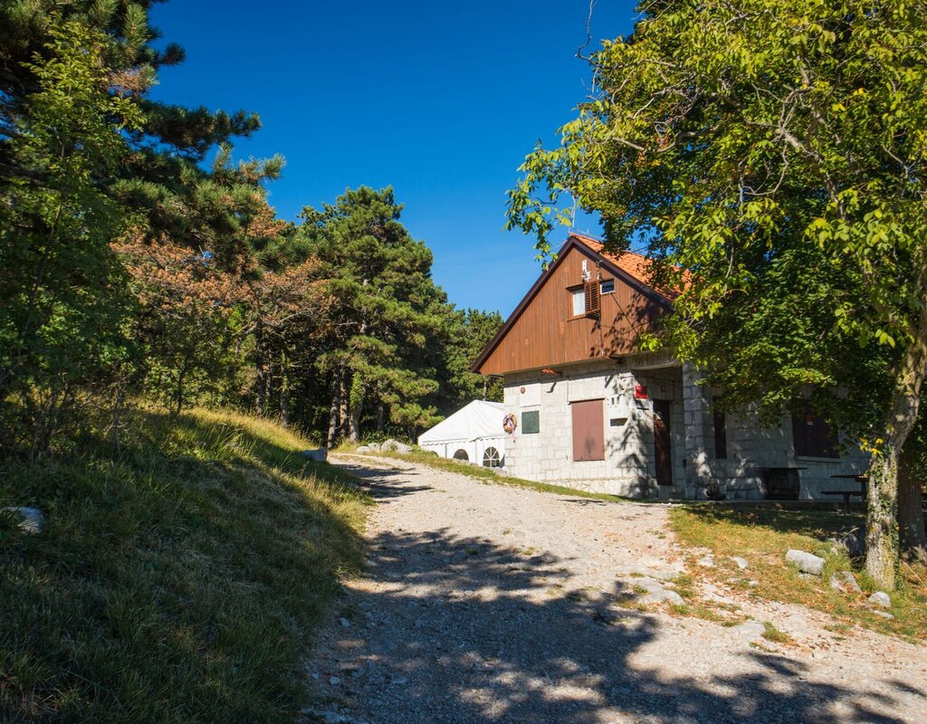 Lodge Stenjkova koča Trstelj